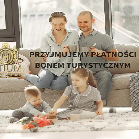 Main Square One Minute By Otium Apartmán *